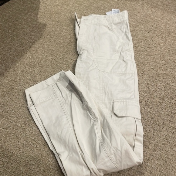 Abercrombie Cargo Pants - Picture 2 of 2